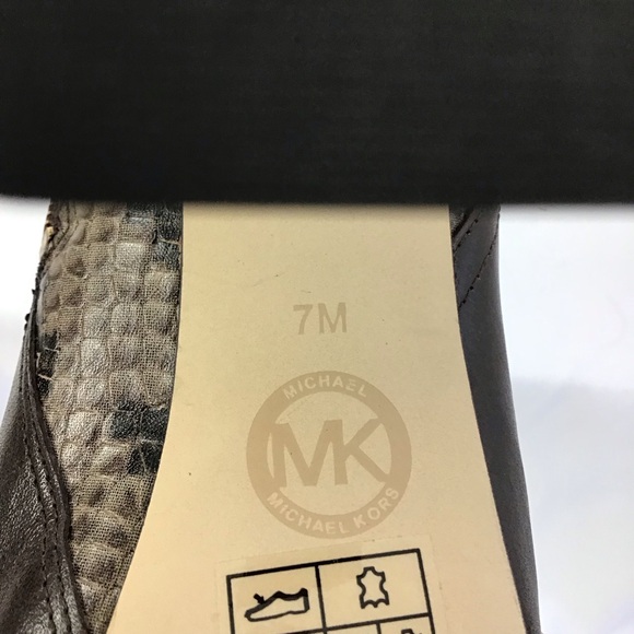 MICHAEL KORS WOMEN BROWN SNAKE SKIN LEATHER PLATFORM CHUCKY HEEL BOOTS SZ 7M - Picture 6 of 6